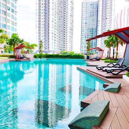 Netflix# Conezion Ioi Resort City By Salaam Suites Putrajaya Extérieur photo