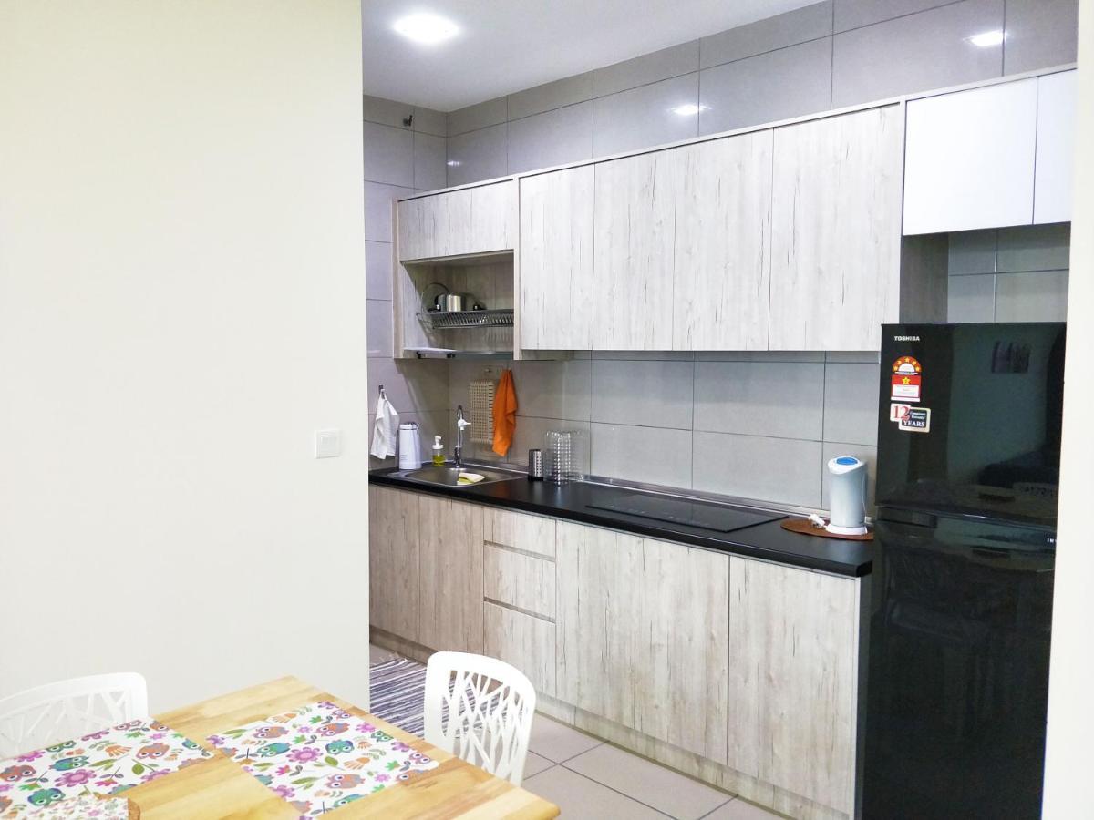 Netflix# Conezion Ioi Resort City By Salaam Suites Putrajaya Extérieur photo